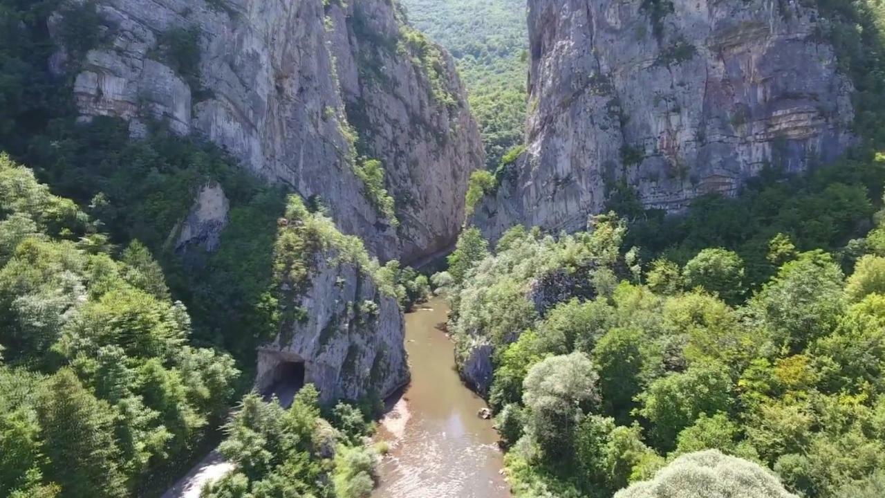 Juzni Vetar 호텔 Trnski Odorovci 외부 사진